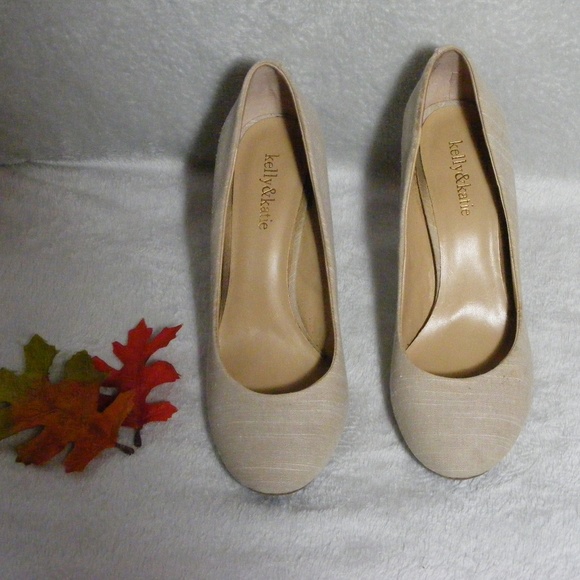 Kelly&Katie Shoes Tan Size 10 EUC - Picture 3 of 12